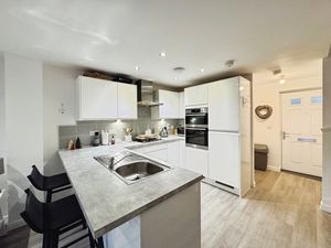 Photo 8- click for photo gallery